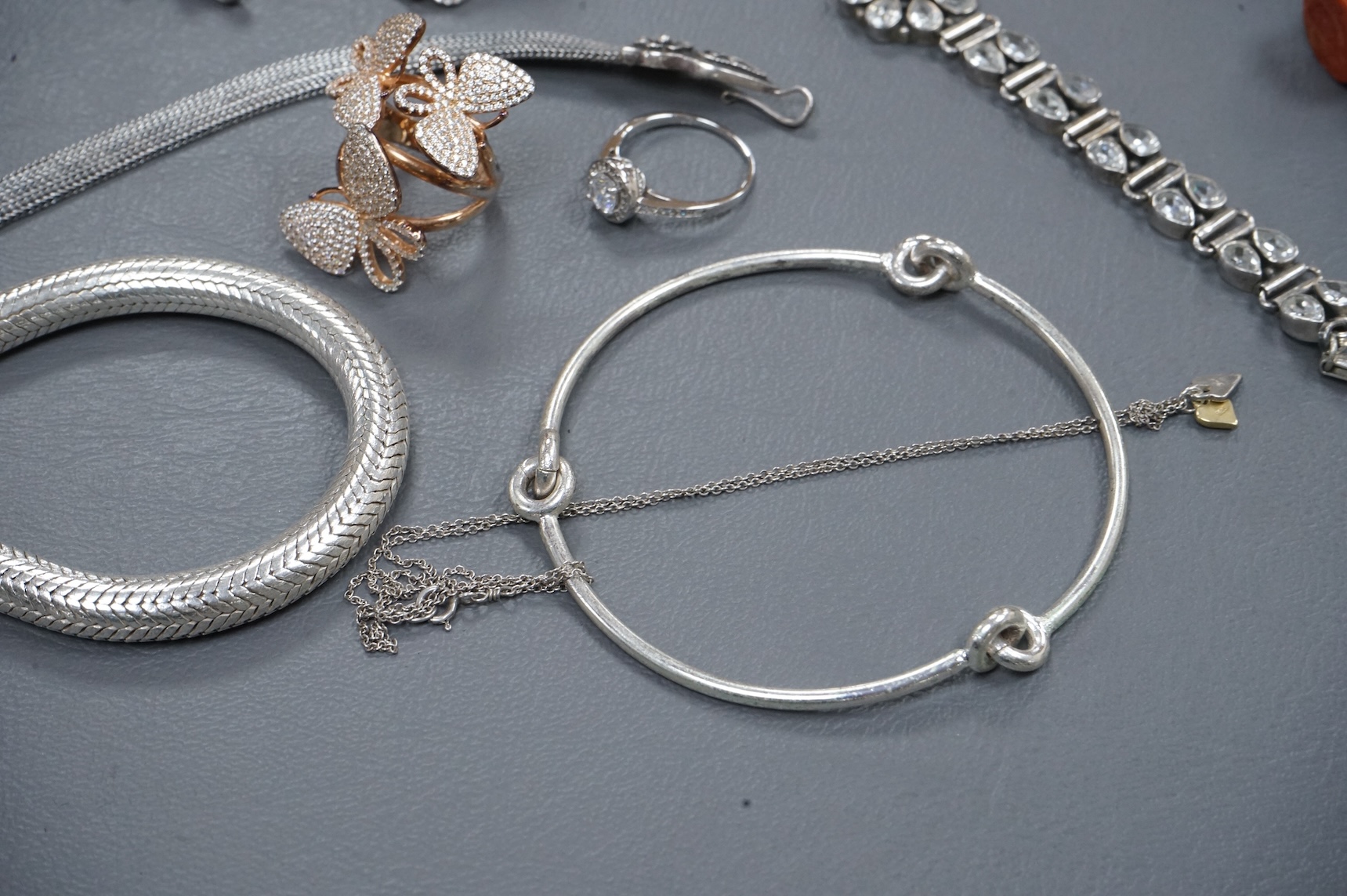 A quantity of assorted modern, silver, 925 and white metal jewellery, together with Butler & Wilson costume jewellery.